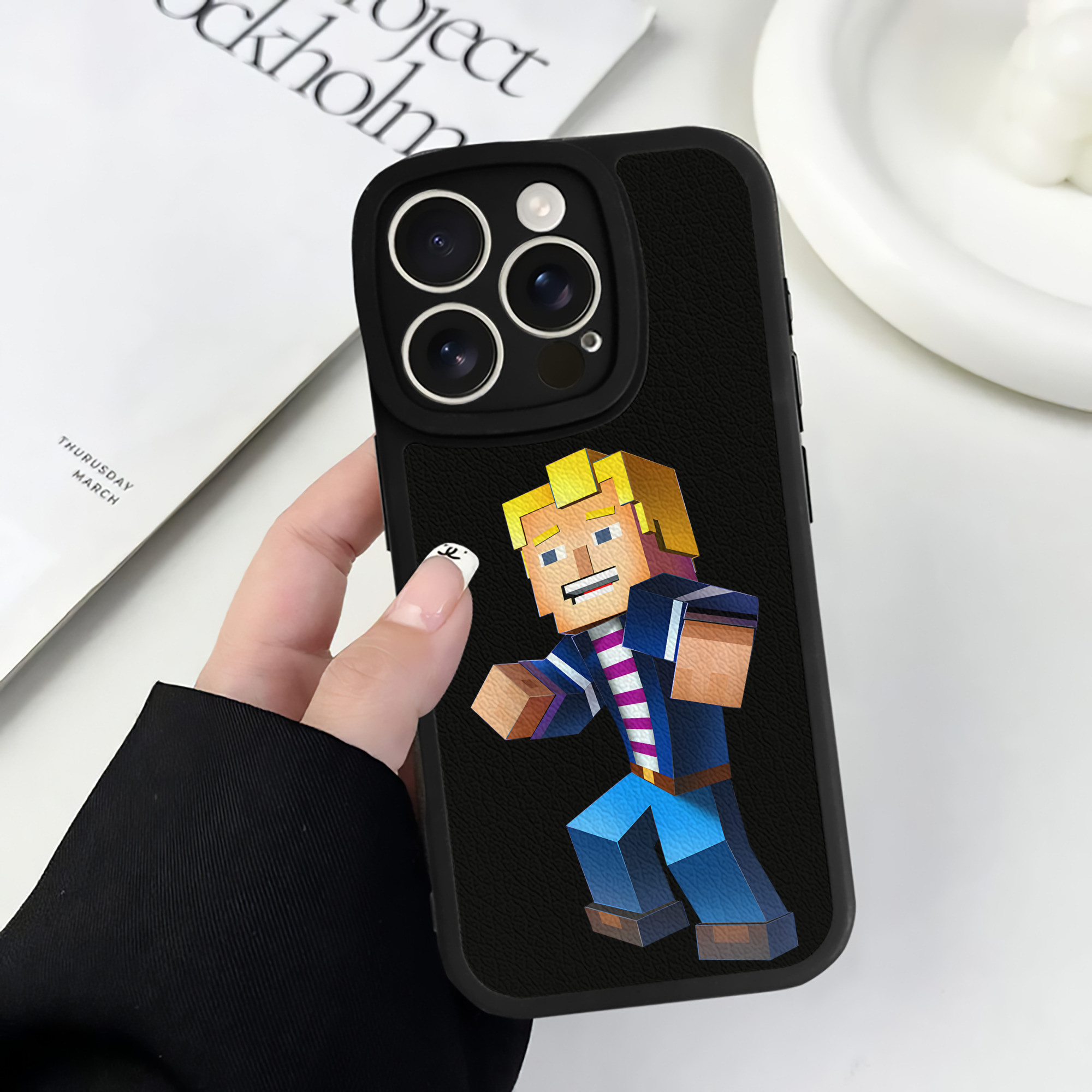 （画像用） マインクラフト ブロックの世界 Minecraft MC Block world 【iPhone 16シリーズ対応】シリコンスマホケース（レザー調） 材質：シリコン